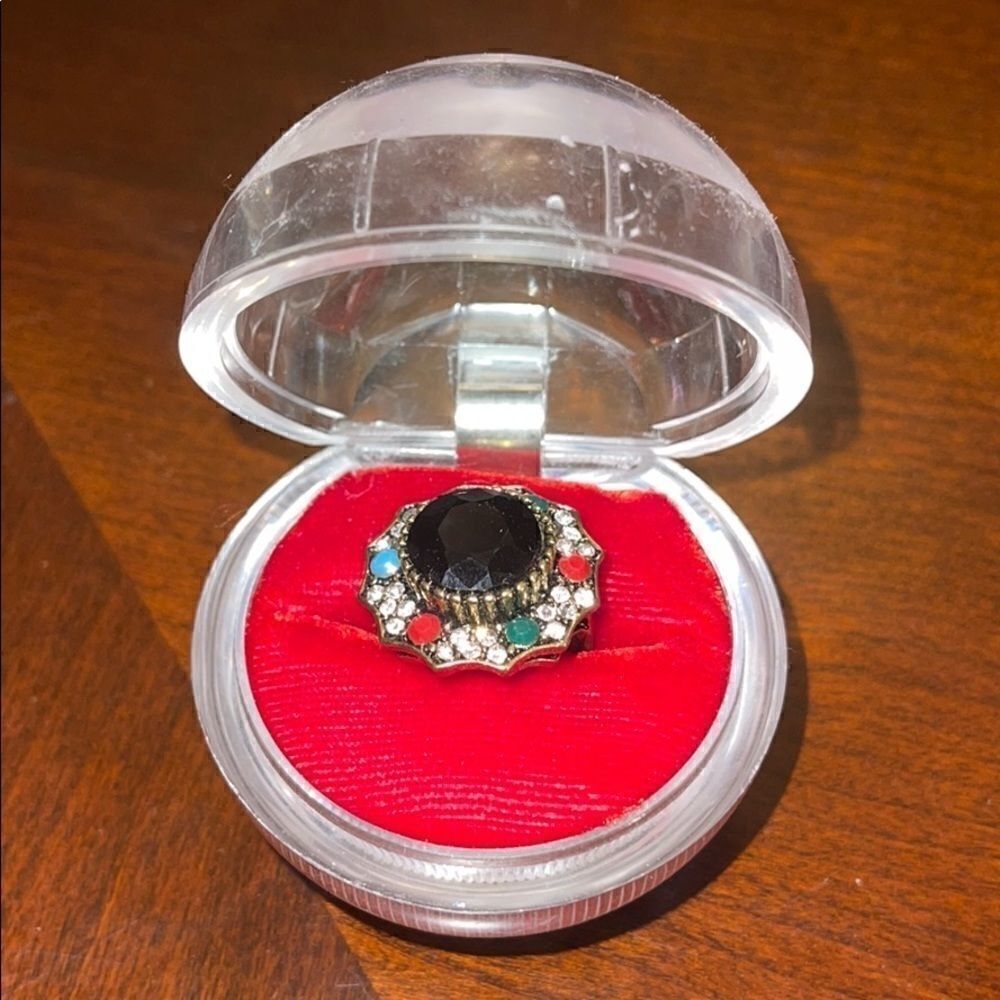Unbranded Turkish design ring black center stone